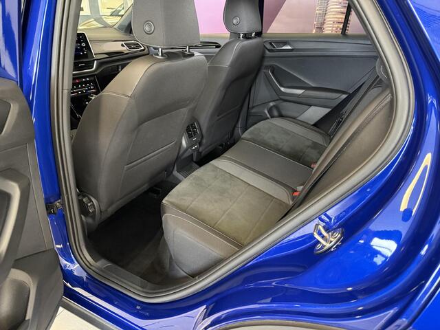 Volkswagen T-Roc 1.5 TSI R-Line DSG *IQ*CAM*MASSAGE*BUSS-PACK*LM17*