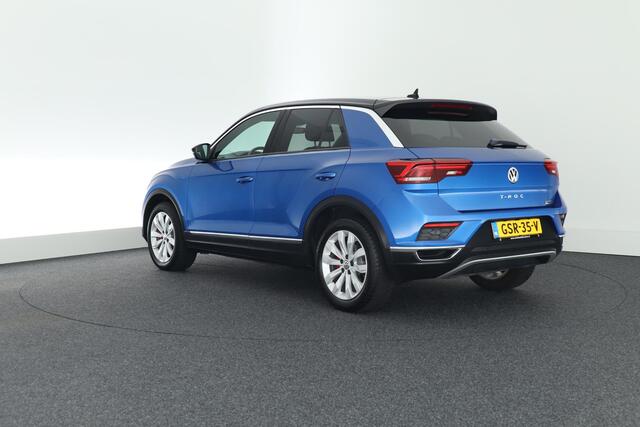 Volkswagen T-Roc 2.0 TSI 190pk DSG 4Motion Sport Stoelverwarming Led Virtual Cockpit Navigatie