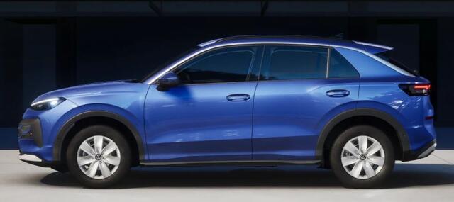 Volkswagen T-Roc 1.5 eTsi Trend First Edition PRIVATE LEASE VANAF ¤ 499,-