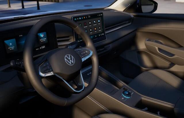 Volkswagen T-Roc 1.5 eTsi Trend First Edition PRIVATE LEASE VANAF ¤ 499,-