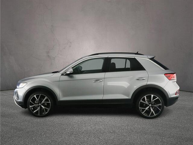 Volkswagen T-Roc Life Edition 1.0 TSI 115pk Adaptive cruise control, Achteruitrijcamera, App connect, LED koplampen, Navigatie, Parkeersensoren, Keyless entry, DAB, Radio, Airco