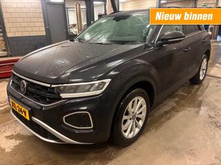 volkswagen-t-roc-1.5-tsi-150pk-auto