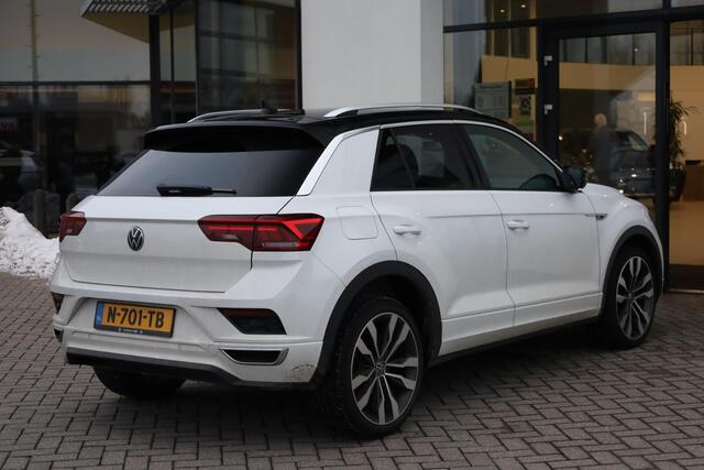 Volkswagen T-Roc 1.5 TSI Sport Business R NL auto nieuw door ons geleverd elektrische achterklep digital cockpit pro navigatie 19" LMV Suzuka achteruitrijcamera privacy glas R Line