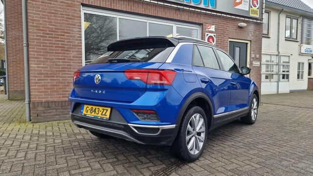 Volkswagen T-Roc 1.0 TSI Style, Beats, Stoelverwarming, NL Auto!