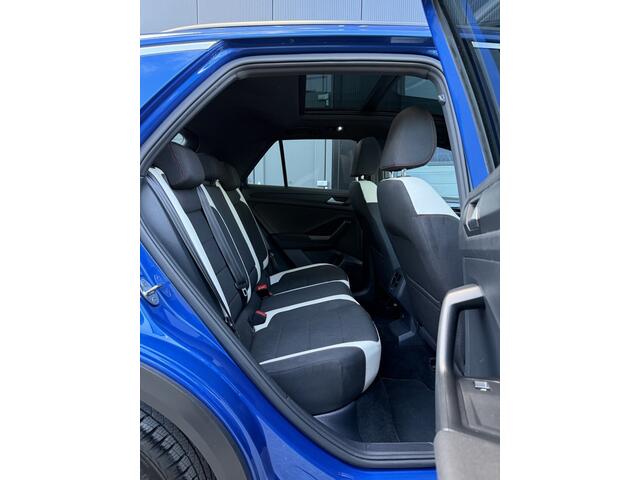 Volkswagen T-Roc 1.5 TSI Sport BnsR Panoramadak / Virtual Cockpit / Camera / Afne