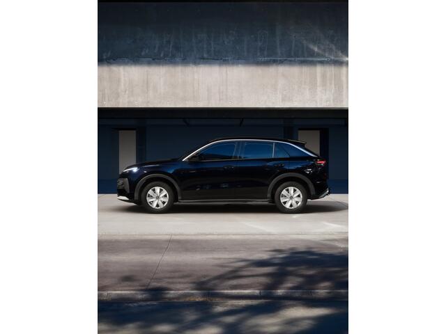 Volkswagen T-Roc Style First Edition | 'App-Connect' draadloze smartphone integratie | 30,5 cm display met 2D en 3D weergave | Achterklep, elektrisch, met sensorgestuurde opening (Easy Open)