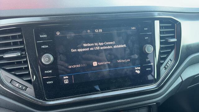 Volkswagen T-Roc 1.0 TSI Style FULL LED / CAMERA / STOELVERW / CARPLAY / DAB+ / NAVI / AIRCO / PDC / BLUETOOTH / ACC / NL-AUTO