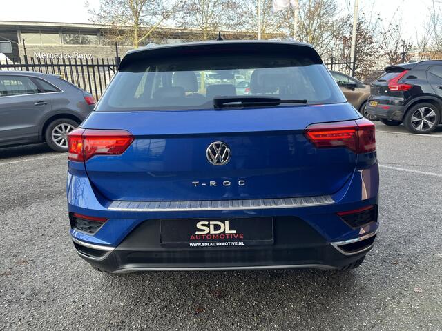 Volkswagen T-Roc 1.0 TSI Style // FULL LED // LEDER // NAVI // CLIMA // PDC V+A // STOELVERWARMING //
