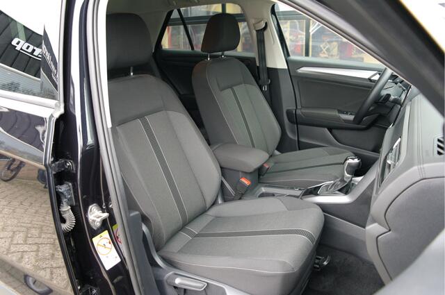 Volkswagen T-Roc 1.5 TSI Life Business | Adap.Cruise | Carplay | Clima | Stoelverwarming | Dealer Onderhouden