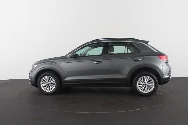 Volkswagen T-Roc 1.0 TSI Style > 110pk/Kleur Indium Grey/Parkeersensoren/navi/All season banden