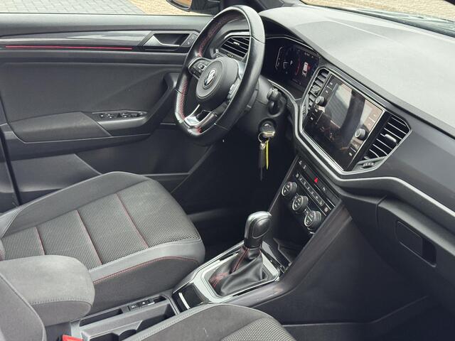Volkswagen T-Roc 1.5 TSI Sport Bisns R,Carpl,trekh,Cam,Cruise