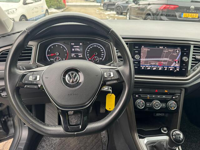 Volkswagen T-Roc 1.5 TSI Style pano, navi, cruise, camera