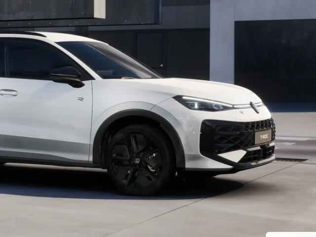 Volkswagen T-Roc R-Line First Edition 1.5 eTSI 150 PK 7 versn. DSG · Electrische achterklep · Achteruitrijcamera · Draadloze telefoonlader ·