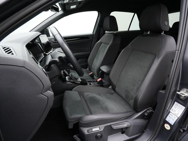 Volkswagen T-Roc 1.5 TSI 150 pk DSG Style | Beats | IQ Light | Achteruitrijcamera | Stoelverwarming | Massage | Alcantara