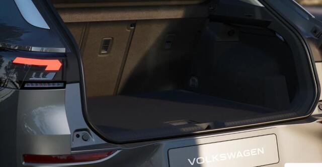 Volkswagen T-Roc 1.5 eTsi Life First Edition !!!Profiteer ook van 2.000 EURO inruilpremie!!!