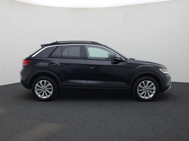 Volkswagen T-Roc 1.5TSI/150PK Life DSG · Navigatie · Apple/Android · Camera + Parkeersensoren · Garantie tot februari 2027