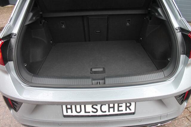 Volkswagen T-Roc 1.5 TSI R-LINE ED. 150pk Afneembare Trekh./ IQ Light / Apple,android