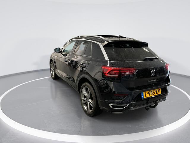 Volkswagen T-Roc 1.5 TSI 150pk DSG R-line Sport · Camera · Panoramadak · Apple/Android Car Play · Alarm · Trekhaak · 18'' Inch ·