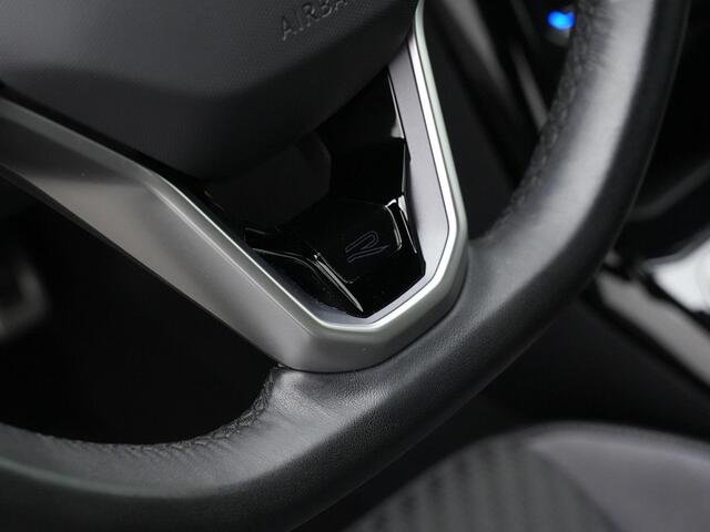 Volkswagen T-Roc Cabrio 1.5 TSI 150 pk DSG R-Line | IQ Light | Achteruitrijcamera | Stuur/stoelverwarming | Sportonderstel |