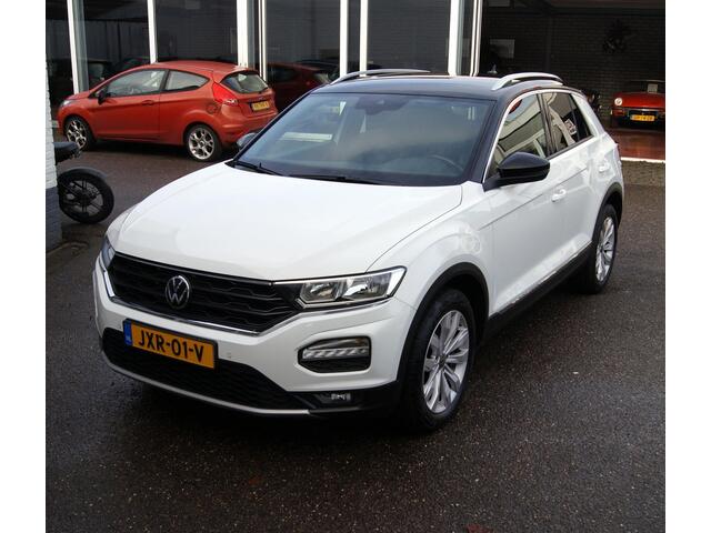 Volkswagen T-Roc 1.5 TSI Sport Navi,Clima,Trekhaak,pdc,RIJKLAARPRIJS!!