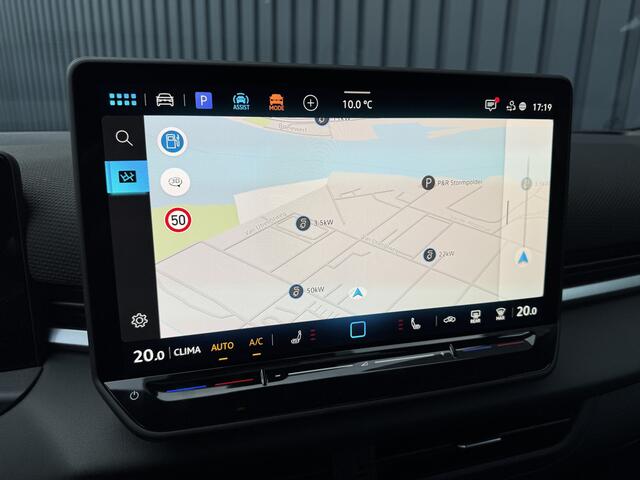 Volkswagen T-Roc 1.5 eTsi R-Line First Edition | Trekhaak wegkl. | 360 Camera | Panodak | Harman/Kardon | Prijs Rijklaar!!