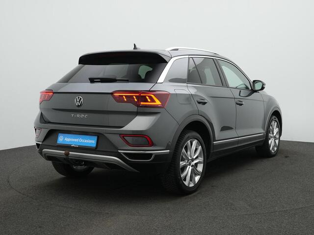 Volkswagen T-Roc 1.5 TSI 150 pk DSG Style | Trekhaak | IQ Light | Achteruitrijcamera | Adaptive Cruise | Stoelverwarming