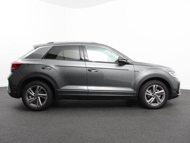 Volkswagen T-Roc 1.5 TSI 150pk DSG R-Line | Navigatie | Apple Carplay/Android Auto | Parkeersensoren | Camera | Adaptive Cruise Control | Dab | Digitale Cockpit
