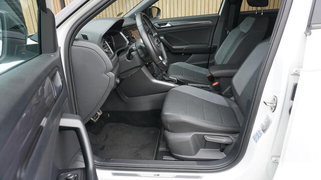 Volkswagen T-Roc 1.5 TSI 150pk DSG 2x R-Line Virtual Cockpit Beats 19inch LM Suzuka LED Adaptive Cruise *1e Eigenaar* 60791km!