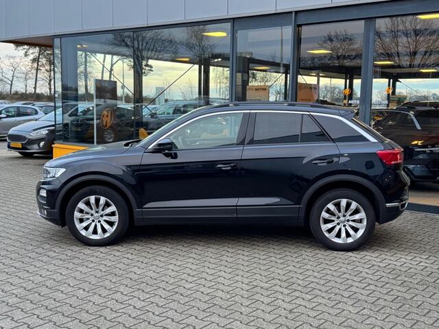 Volkswagen T-Roc 1.5 TSI 150 pk DSG Sport - Adap cruise - Navi - Carplay/Android