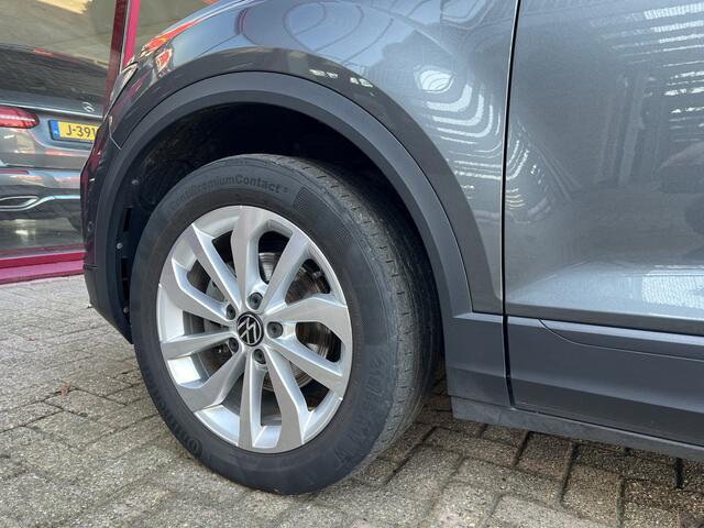 Volkswagen T-Roc 1.5 TSI Life Business | BTW | ACC | PDC | Keyless | Carplay | Stoelverw. |