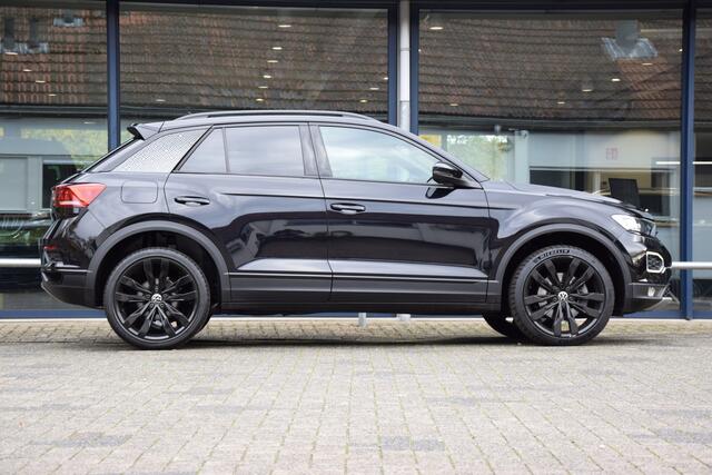Volkswagen T-Roc 1.5 TSI 150PK Sport DSG Automaat | Trekhaak | BOVAG Garantie | Geen Import | Virtual Cockpit | Adaptive Cruise | Full LED | 19'' Velgen | Camera | Navigatie | Apple Carplay&Androidauto |