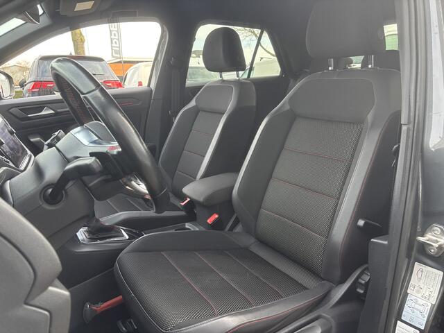 Volkswagen T-Roc 1.5 TSI Sport 2x R-Line | Parkeer Camera | Adaptieve Cruise | Navi