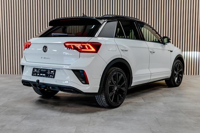 Volkswagen T-Roc 1.5 TSI R-Line | PANO | ACC | STOELVERWARMING | TREKHAAK