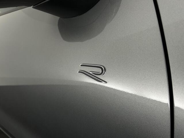 Volkswagen T-Roc 1.5 eTsi 150pk DSG R-Line First Edition Trekhaak 360Camera Head-Up harman/kardon Stoelverwarming Virtual Cockpit Panoramadak