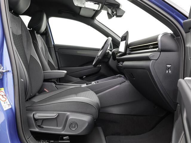 Volkswagen T-Roc R-Line First Edition 1.5 eTSI 150 PK 6 versn. DSG · Assistance Pakket · Multimedia Pakket · Park & Comfort Pakket ·