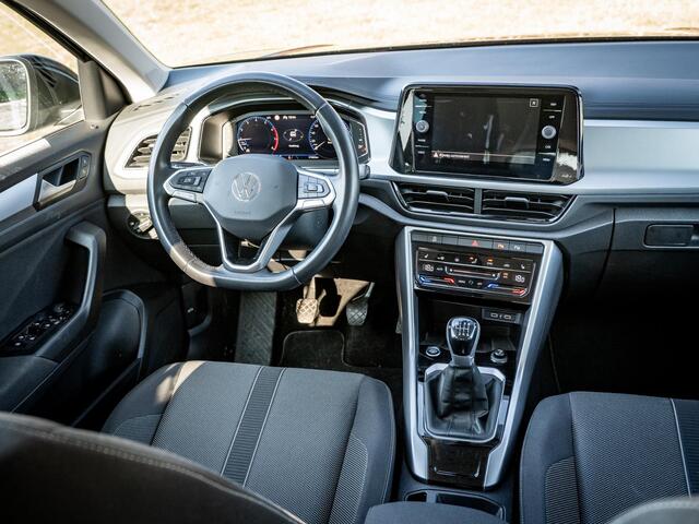 Volkswagen T-Roc 1.0 TSI Life Business // carplay // camera // verwarmde voorstoelen