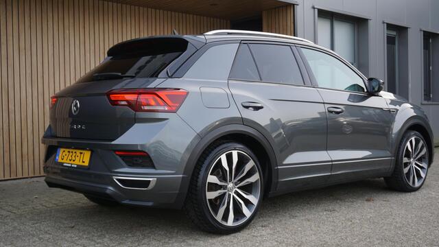 Volkswagen T-Roc 1.5 TSI 150pk R-Line & Sport Pano.dak Virtual 19inch Suzuka LED Adaptive Cruise *NL auto* 83610km!