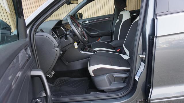 Volkswagen T-Roc 1.5 TSI 150pk R-Line & Sport Pano.dak Virtual 19inch Suzuka LED Adaptive Cruise *NL auto* 83610km!