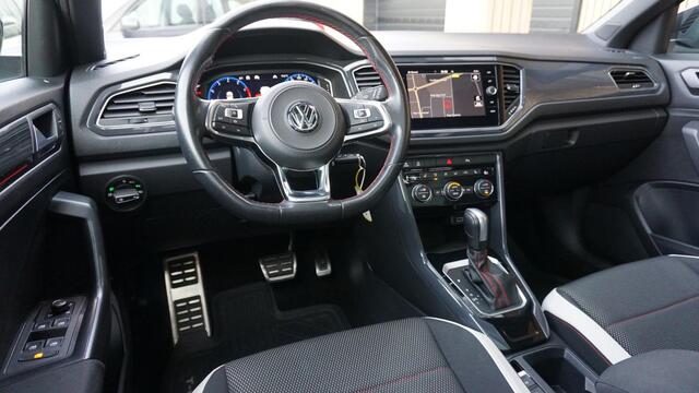 Volkswagen T-Roc 1.5 TSI 150pk R-Line & Sport Pano.dak Virtual 19inch Suzuka LED Adaptive Cruise *NL auto* 83610km!