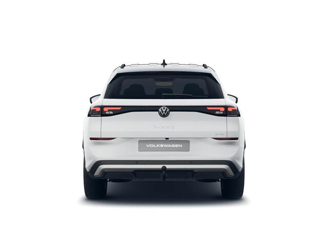 Volkswagen T-Roc Life First Edition 1.5 eTSI 116 PK | Trekhaak | Stoel- & Stuurverwarming | Carplay | Camera |