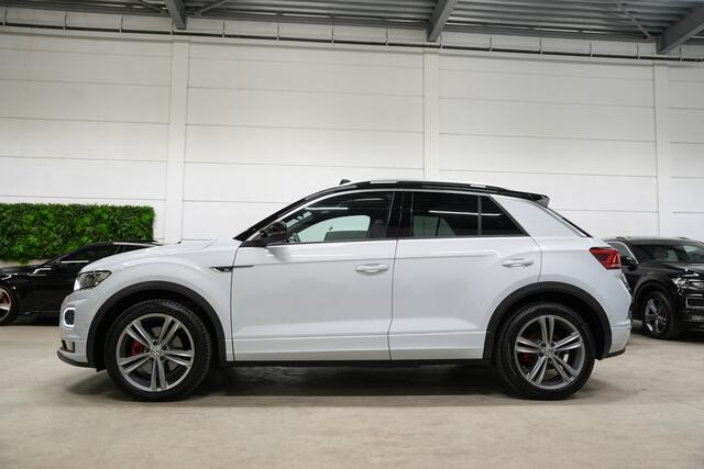 Volkswagen T-Roc 2.0 TSI 4Motion 190PK 3x R-Line * Pano - Trekhaak - Virtual - Camera - Keyless - Blind Spot - ACC *