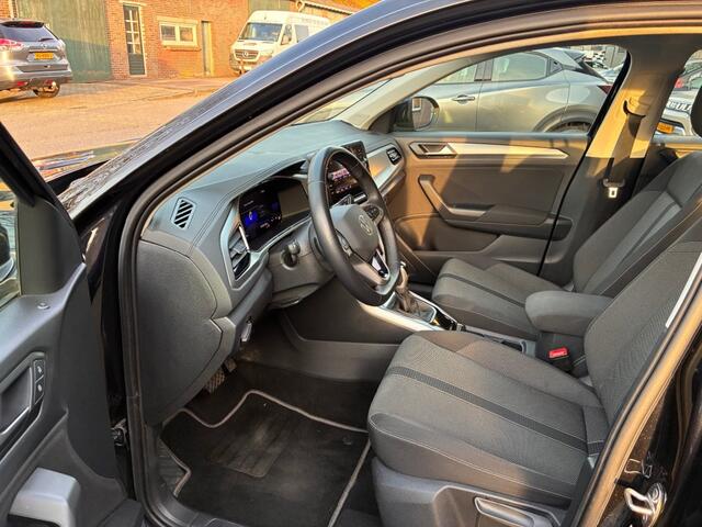 Volkswagen T-Roc 1.5 TSI LIFE BNS