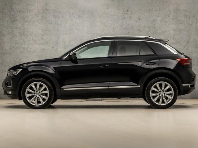 Volkswagen T-Roc 1.5 TSI Sport 150Pk (PANORAMADAK, VIRTUAL COCKPIT, APPLE CARPLAY, LEDER, SPORTSTOELEN, GETINT GLAS, ADAPTIVE CRUISE, LED KOPLAMPEN, NIEUWSTAAT)