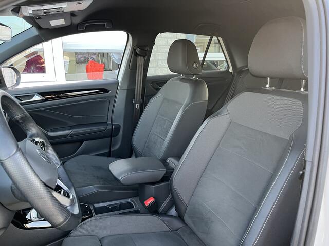 Volkswagen T-Roc 1.0 TSI R-Line / ACC/ ERGO ACTIVE/ STOELVERWARMING/ PARK.SENSOREN V+A/ CAMERA/ APP-CONNECT/ RIJ-MODI/ VIRTUAL COCKPIT/ DAB/ NAVI/ CLIMA/ LED/ 17'' LMV