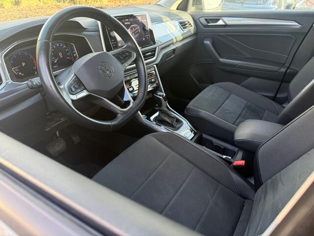 Volkswagen T-Roc 1.5 TSI Live*apple Carplay/Android*navigatie*stoelverwarming*automaat*