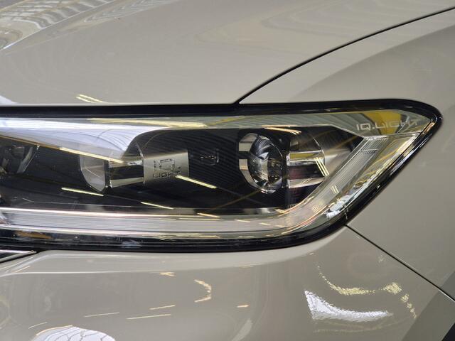 Volkswagen T-Roc 1.5 TSI Style -150pk- Automaat | Navi | Camera | IQ LED | Digi Cockpit Pro | Rijklaarprijs incl. 1 jaar Bovag garantie