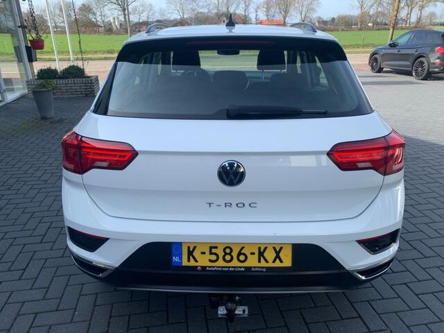 Volkswagen T-Roc 1.5 TSI Style, Cruise control, Trekhaak, Airco, All-in prijs inclusief apk en afleverbeurt!