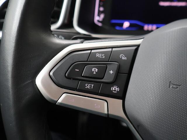 Volkswagen T-Roc 1.5 TSI R-Line | 150 PK | Automaat | Navigatiesysteem | Achteruitrijcamera | R-Line |