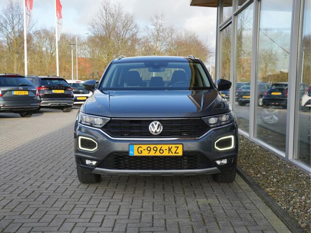 Volkswagen T-Roc 1.5 TSI Sport | Voorstoelen verwarmd | Cruise control adaptief |