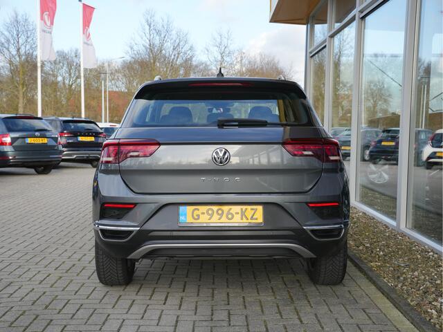 Volkswagen T-Roc 1.5 TSI Sport | Voorstoelen verwarmd | Cruise control adaptief |